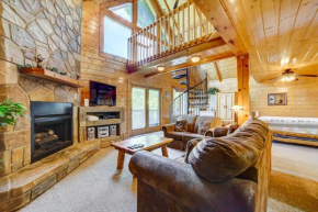 Gatlinburg Studio and Loft Cabin Hot Tub, Fire Pit!